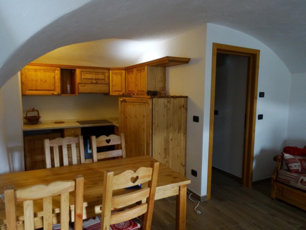 Pays Du Grand St Bernard Villa Saint-Rhemy-En-Bosses Esterno foto