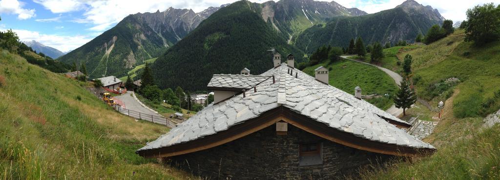 Pays Du Grand St Bernard Villa Saint-Rhemy-En-Bosses Esterno foto